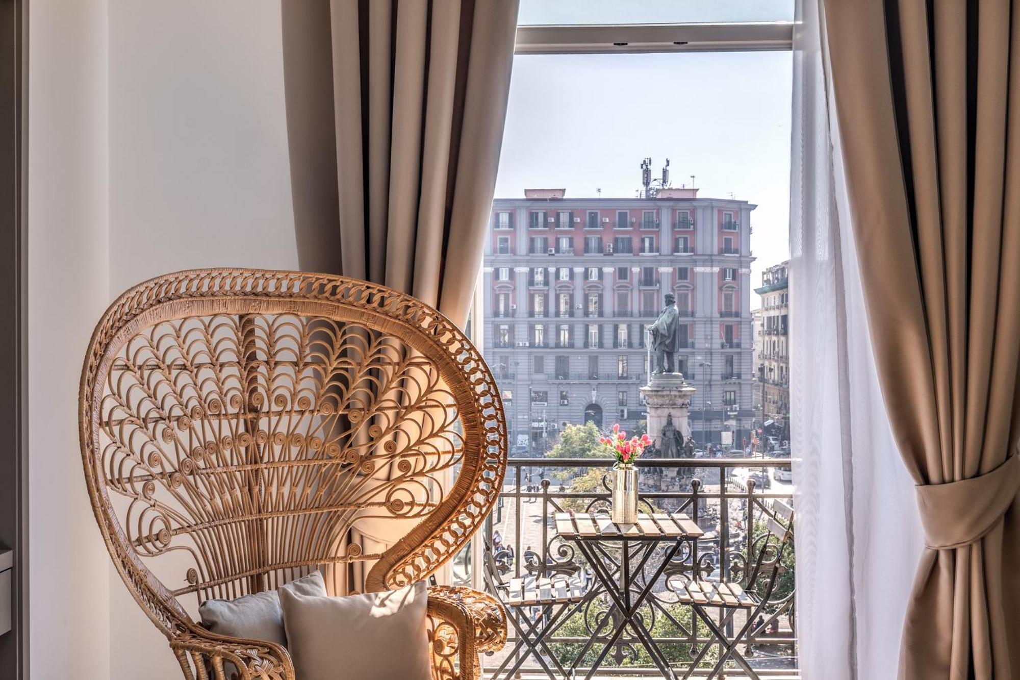 Atarooms Suites Napoli Εξωτερικό φωτογραφία