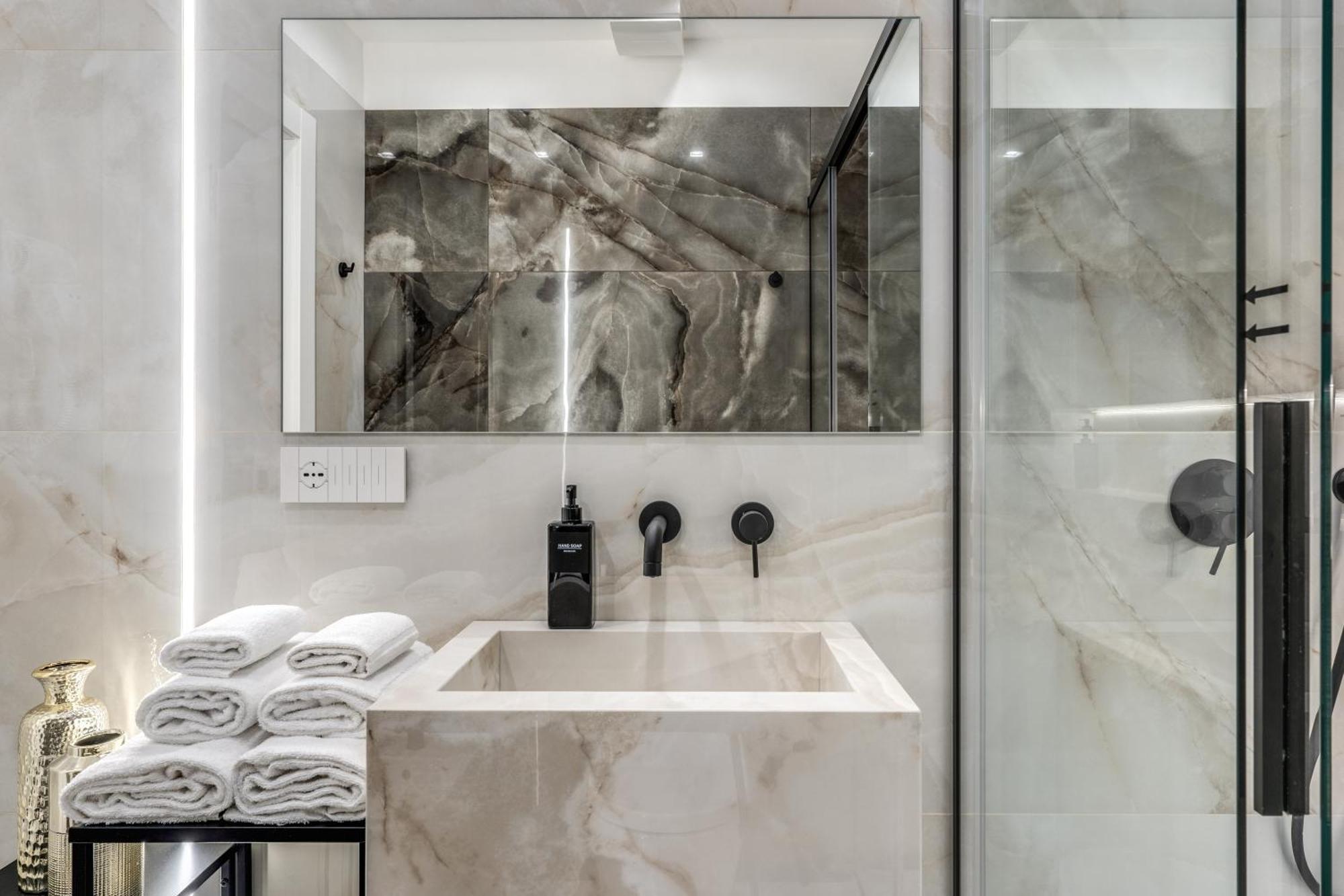Atarooms Suites Napoli Εξωτερικό φωτογραφία
