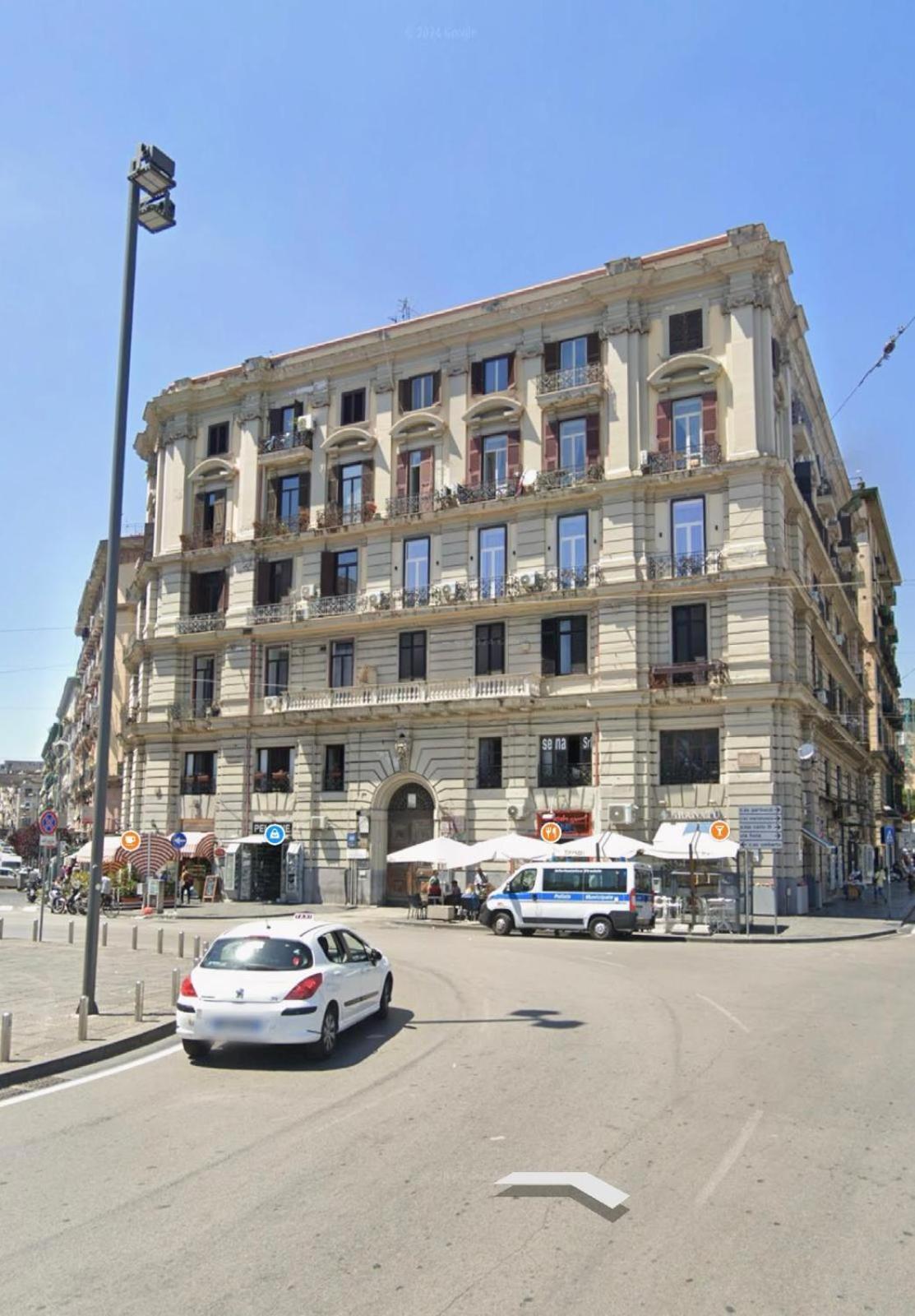 Atarooms Suites Napoli Εξωτερικό φωτογραφία